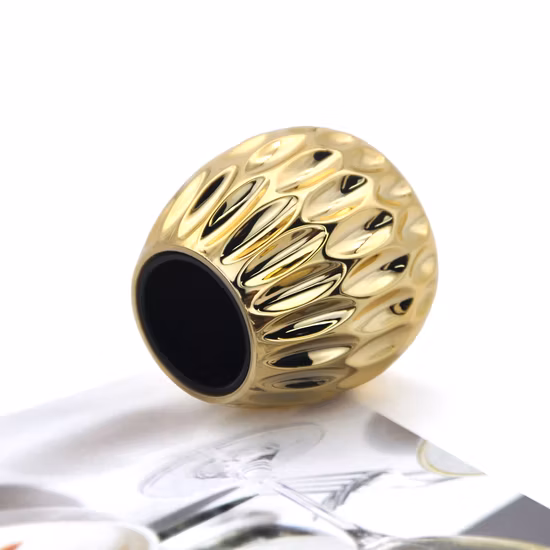 Luxo clássico barato ouro zamak metal pesado tipo travamento tampa de rosca tampas de frasco de perfume de vidro